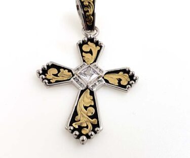 Alternative view of Cross PBC403