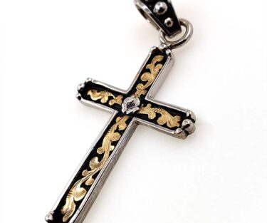 Alternative view of Cross PBC423